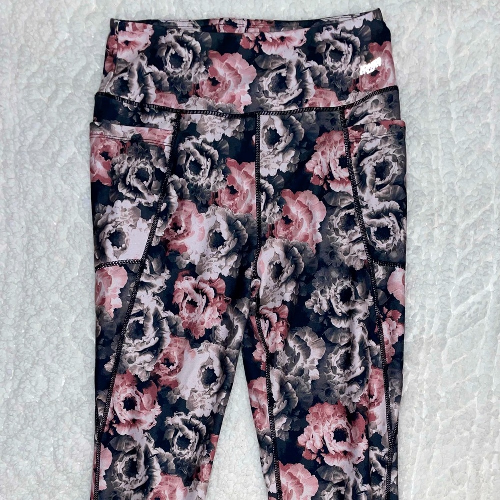 Jones new York floral roses pockets active workout athletic leggings plus size